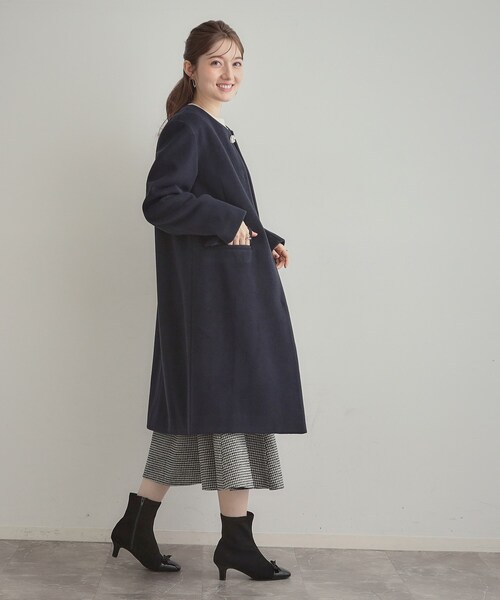 couture brooch（クチュールブローチ）の「【通勤/ビジューブローチ付き】ノーカラー ロングコート（ノーカラーコート・レディース・ライトベージュ/ピンク/ネイビー・36/38/40/42）」の21枚目の写真