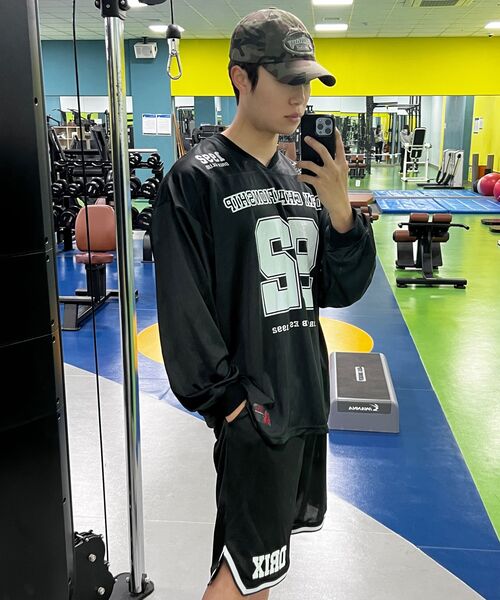DRIX(ドリックス)の「ラグビーオーバーサイズジャージロングスリーブ_ブラック(Tシャツ/カットソー・メンズ・その他・LARGE/X-LARGE/MEDIUM/XX-LARGE)」の6枚目の写真