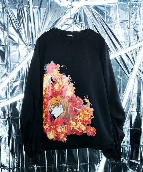 Ellno Loset（エルノロゼット）の「【EVANGELION（エヴァンゲリオン）コラボ】フェイスプリントスウェット（スウェット・メンズ・オフホワイト/ブラック・SMALL/MEDIUM/LARGE）」の2枚目の写真