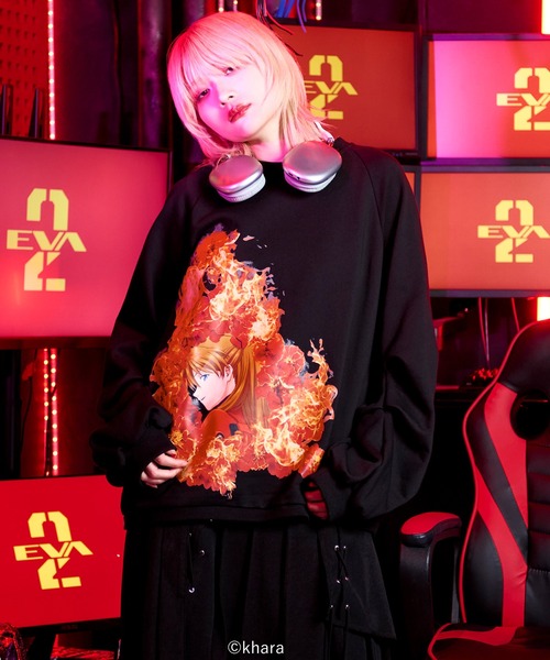 Ellno Loset（エルノロゼット）の「【EVANGELION（エヴァンゲリオン）コラボ】フェイスプリントスウェット（スウェット・メンズ・オフホワイト/ブラック・SMALL/MEDIUM/LARGE）」の19枚目の写真