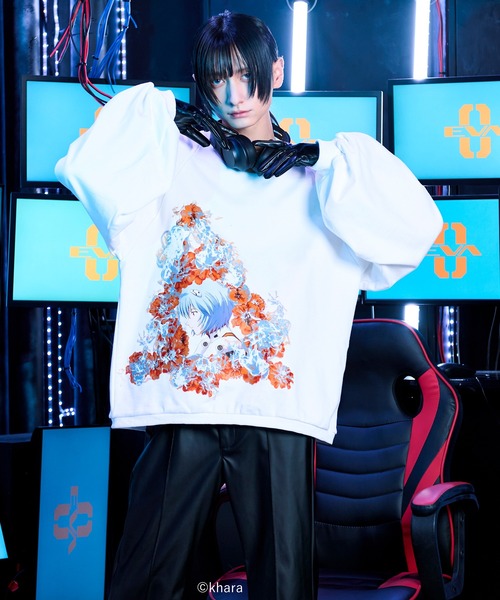 Ellno Loset（エルノロゼット）の「【EVANGELION（エヴァンゲリオン）コラボ】フェイスプリントスウェット（スウェット・メンズ・オフホワイト/ブラック・SMALL/MEDIUM/LARGE）」の13枚目の写真