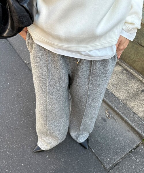 fredy emue（フレディエミュ）の「ブークレーウールイージーパンツ（その他パンツ・レディース・グレー/ブラック・36/38）」の10枚目の写真
