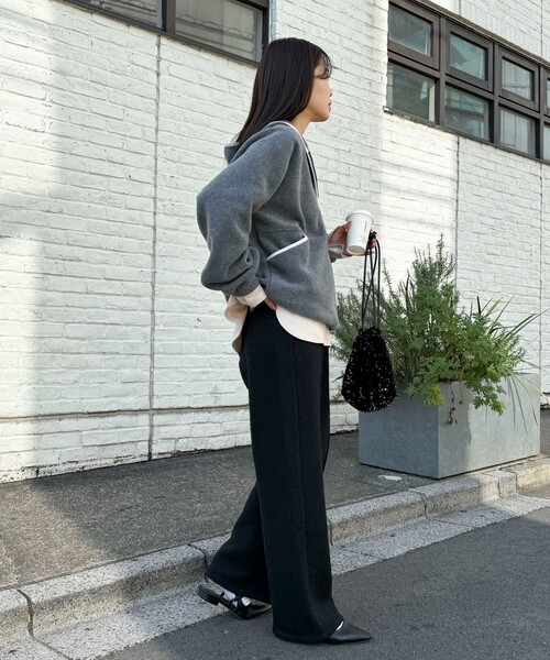 fredy emue（フレディエミュ）の「ブークレーウールイージーパンツ（その他パンツ・レディース・グレー/ブラック・36/38）」の18枚目の写真