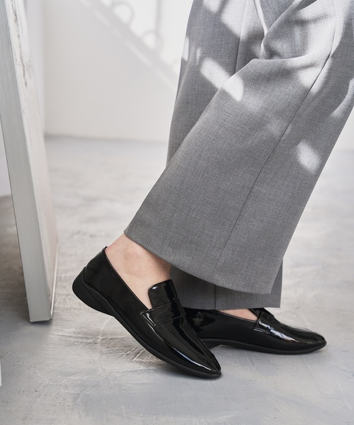 LE TALON(ルタロン)の「《追加》レインモールドローファー(ローファー・レディース・ブラックミックス・24.5cm/24cm/23.5cm/23cm/25cm/22.5cm/22cm)」の2枚目の写真