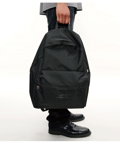 A.P.C.（アーペーセー）の「SAC A DOS BACKSTAGE（バックパック/リュック・メンズ・ブラック/ブラウン・ONESIZE）」の4枚目の写真