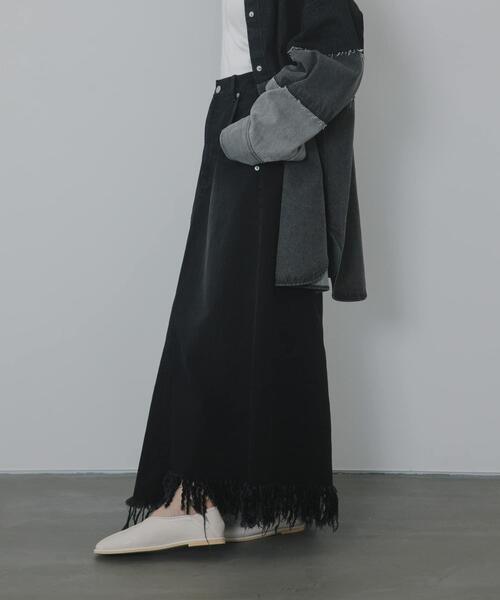 KBF（ケイビーエフ）の「アシメフリンジデニムスカート（スカート・レディース・ブラック/ライトブルー・ONE）」の16枚目の写真