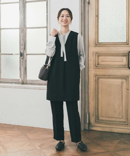 URBAN RESEARCH DOORS(アーバンリサーチドアーズ)の「リボンポイントタックブラウス(シャツ/ブラウス・レディース・ライトグレー/オフホワイト・FREE)」の10枚目の写真