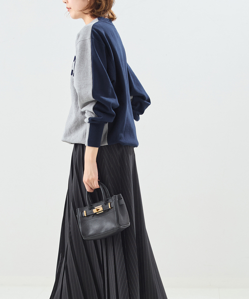 【美品】  INSCRIRE / アンスクリア | 2024AW | Asymmetry Sweat フロッキープリント アシンメトリー オーバーサイズ スウェット | M | ブラック | レディース INSCRIRE（アンスクリア）の「《別注》【INSCRIRE /アンスクリア