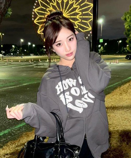LUVISTRUE（ラヴイズトゥルー）の「LOVE PATCH HOOD ZIPUP(CHARCOAL)（パーカー・レディース・その他・FREE）」の16枚目の写真