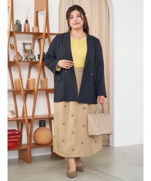 Re-J&SUPURE(リジェイアンドスプル)の「【大きいサイズ】【Sasaki Mikiコラボ】前後2Way配色ヘンリーネックトップス(Tシャツ/カットソー・レディース・イエロー/オフホワイト/ブラック・XXXX-LARGE/XXX-LARGE/XX-LARGE)」の15枚目の写真