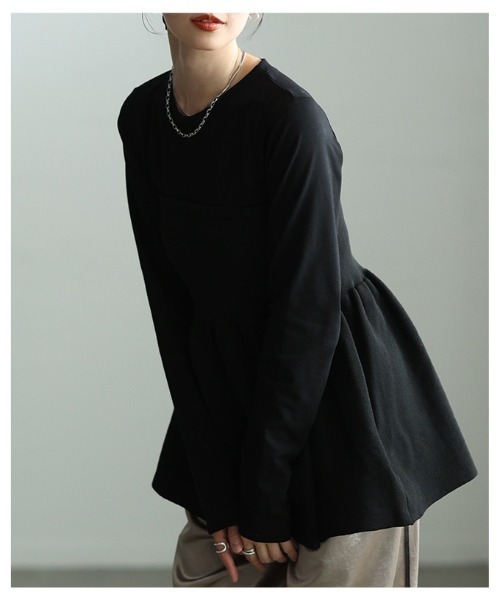 Sawa a la mode(サワアラモード)の「異素材ペプラムフレアトップス(Tシャツ/カットソー・レディース・ブラック/オフホワイト・FREE)」の16枚目の写真