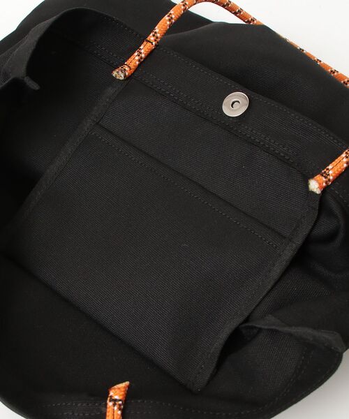 Dickies（ディッキーズ）の「【DICKIES/ディッキーズ】LOGO PRINT ROPE TOTE BAG / ロゴプリントロープトートバッグ（トートバッグ・レディース・アイボリー/ブラック/オフホワイト/ブラック系・FREE）」の22枚目の写真