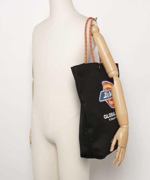 Dickies（ディッキーズ）の「【DICKIES/ディッキーズ】LOGO PRINT ROPE TOTE BAG / ロゴプリントロープトートバッグ（トートバッグ・レディース・アイボリー/ブラック/オフホワイト/ブラック系・FREE）」の5枚目の写真
