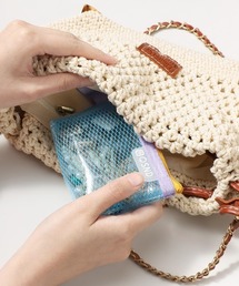 Vini（ヴィニ）の「バイカラー クリア メッシュ ミニ ポーチ（ポーチ）」