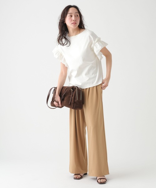 Elura(エルーラ)の「フリルショルダーTシャツ/656399(Tシャツ/カットソー・レディース・ブラック/ホワイト/ライトグレー・FREE)」の7枚目の写真