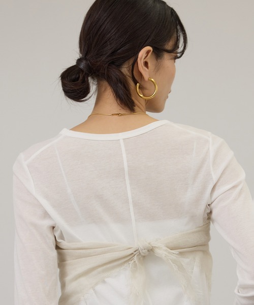 SALON adam et rope'(サロン アダム エ ロペ)の「【WEB限定】ハイツイストシアーロンT(Tシャツ/カットソー・レディース・オフホワイト/ブラック/ライトグレー・FREE)」の13枚目の写真