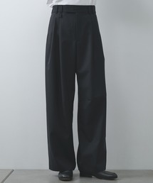 STUDIOUS（ステュディオス）の「【STUDIOUS】2Tuck Curve Slacks（スラックス）」