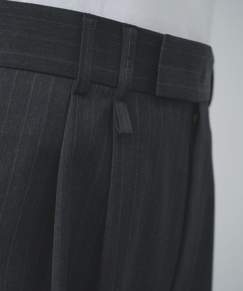 STUDIOUS(ステュディオス)の「【STUDIOUS】2Tuck Curve Slacks(スラックス・メンズ・ブラック系2/ダークグレー/ブラック/ダークブラウン・1/3/2)」の21枚目の写真