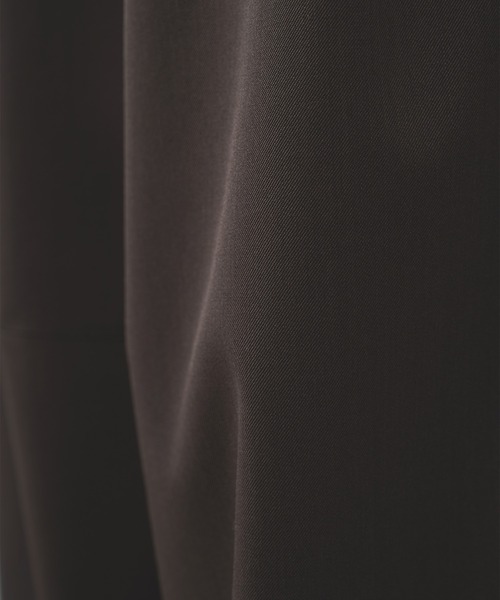 STUDIOUS(ステュディオス)の「【STUDIOUS】2Tuck Curve Slacks(スラックス・メンズ・ブラック系2/ダークグレー/ブラック/ダークブラウン・1/3/2)」の10枚目の写真