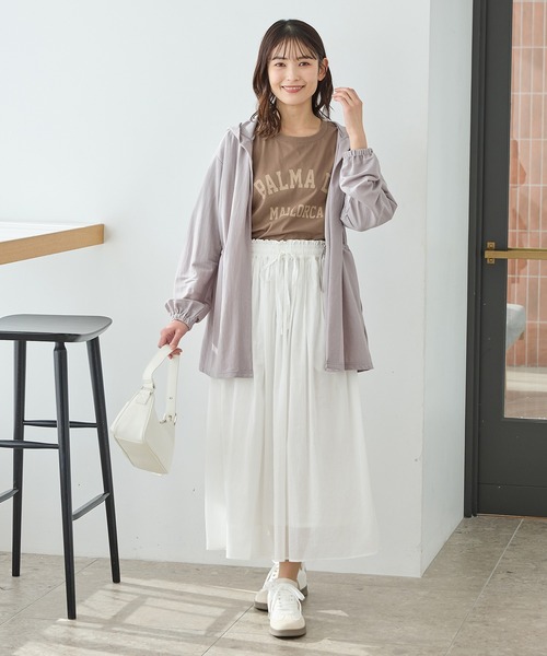 Honeys(ハニーズ)の「【UVカット】7分袖ロゴTシャツ(Tシャツ/カットソー・レディース・スミクロ/オフホワイト/グレイッシュブルー/ライトブラウン/杢グレー・L/LL/M/S)」の21枚目の写真