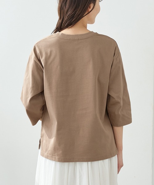 Honeys(ハニーズ)の「【UVカット】7分袖ロゴTシャツ(Tシャツ/カットソー・レディース・スミクロ/オフホワイト/グレイッシュブルー/ライトブラウン/杢グレー・L/LL/M/S)」の6枚目の写真