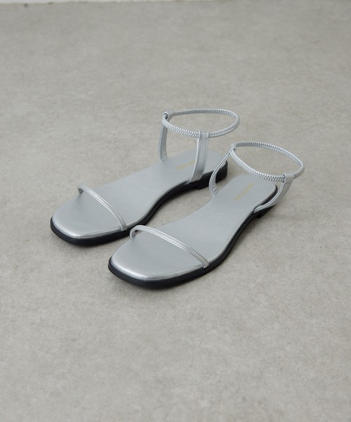 PAPILLONNER（パピヨネ）の「PAPILLONNER/フラットスクエアサンダル（サンダル・レディース・シルバー/ブラック/ベージュ・L/M/S）」の8枚目の写真