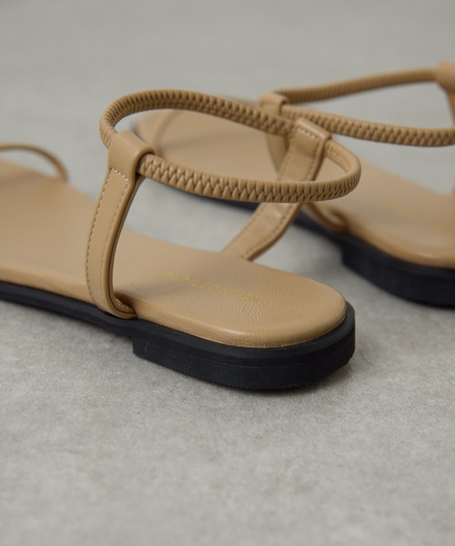 PAPILLONNER（パピヨネ）の「PAPILLONNER/フラットスクエアサンダル（サンダル・レディース・シルバー/ブラック/ベージュ・L/M/S）」の5枚目の写真