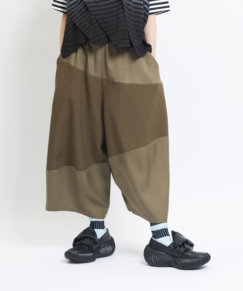 gomme(ゴム)の「バルーンツイルパンツ(その他パンツ・レディース・ブラック/カーキ/チャコールグレー・MEDIUM)」の1枚目の写真