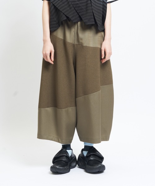 gomme(ゴム)の「バルーンツイルパンツ(その他パンツ・レディース・ブラック/カーキ/チャコールグレー・MEDIUM)」の13枚目の写真