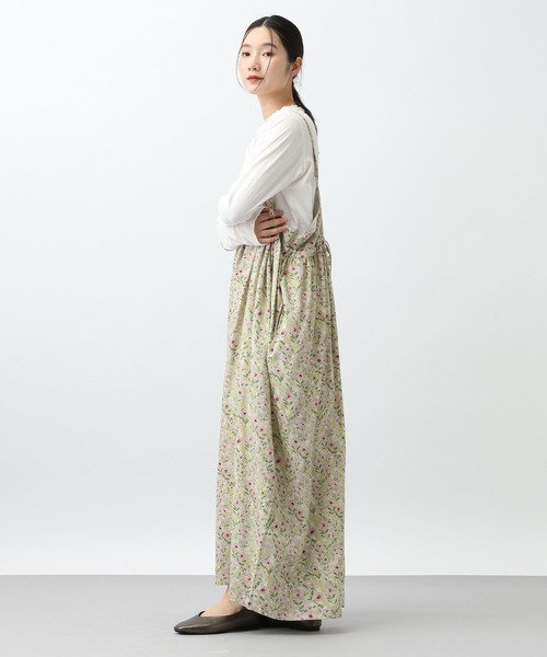 studio CLIP（スタディオクリップ）の「《natural by clip》TEN/Lフラワーサロペット（サロペット/オーバーオール・レディース・ピンク/ブルー・FREE）」の3枚目の写真