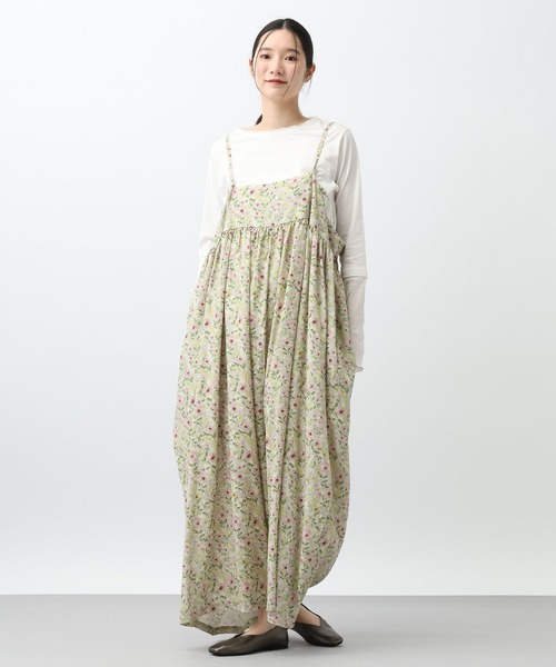 studio CLIP（スタディオクリップ）の「《natural by clip》TEN/Lフラワーサロペット（サロペット/オーバーオール・レディース・ピンク/ブルー・FREE）」の7枚目の写真