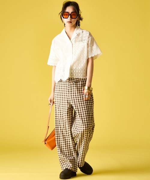 GEVS.（ジェイヴィス）の「レースパッチワークシャツ＜大きいサイズ有＞GEVS.（シャツ/ブラウス・レディース・ブラック/オフホワイト・M/L/LL/3L/5L/4L）」の5枚目の写真