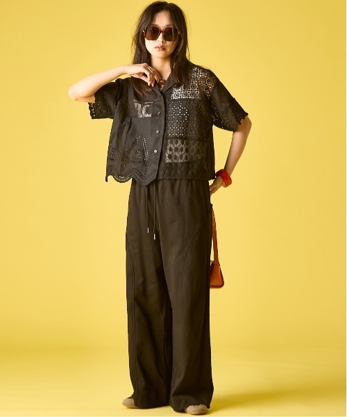 GEVS.（ジェイヴィス）の「レースパッチワークシャツ＜大きいサイズ有＞GEVS.（シャツ/ブラウス・レディース・ブラック/オフホワイト・M/L/LL/3L/5L/4L）」の21枚目の写真