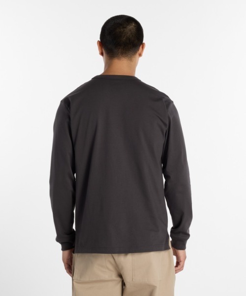 NEW BALANCE(ニューバランス)の「New Balance 大谷翔平 Signature Heavyweight Long Sleeve T-Shirt(ニューバランス 大谷翔平シグネチャーヘビーオンス長袖Tシャツ)(Tシャツ/カットソー・メンズ・ベージュ系/ブルー系/ブラック系・MEDIUM/LARGE/X-LARGE)」の5枚目の写真