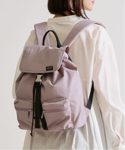 LIZDAYS(リズデイズ)の「Kacchirin ruck sack(バックパック/リュック・レディース・ベージュ/ダークグレー/カーキ系/ブルーグレー/ブラック/サーモンピンク・FREE)」の6枚目の写真