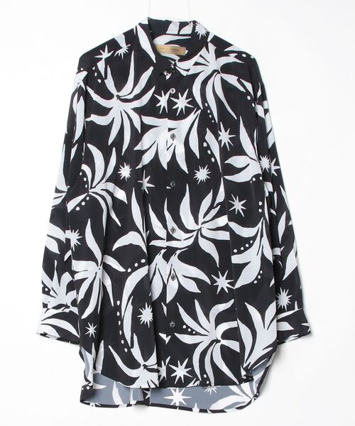 ROBES&CONFECTIONS（ローブスコンフェクションズ）の「Robes&Confections/ローブス&コンフェクションズ/トロピカルリーフテジンSH（シャツ/ブラウス・レディース・ブラック/ブルー・3）」の2枚目の写真