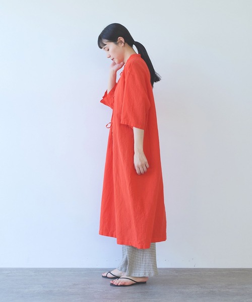 yuni（ユニ　）の「強撚CottonLine近江晒 ribbonシャツワンピース（シャツワンピース・レディース・レッド/カーキ/チャコールグレー/パープル・FREE）」の7枚目の写真