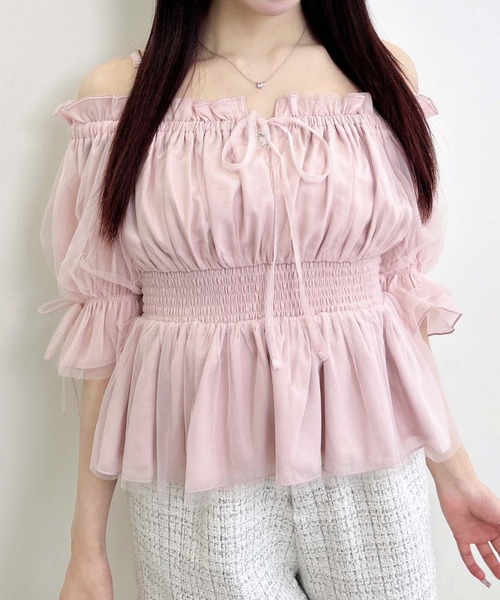 INGNI(イング)の「チュールオフショル半袖ブラウス(シャツ/ブラウス・レディース・イエロー/オフホワイト/ピンク/ブラック系3/ホワイト系6・M)」の5枚目の写真
