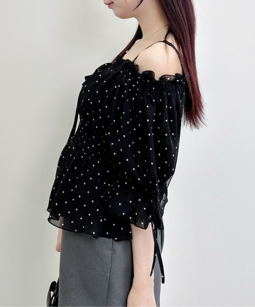 INGNI(イング)の「チュールオフショル半袖ブラウス(シャツ/ブラウス・レディース・イエロー/オフホワイト/ピンク/ブラック系3/ホワイト系6・M)」の12枚目の写真
