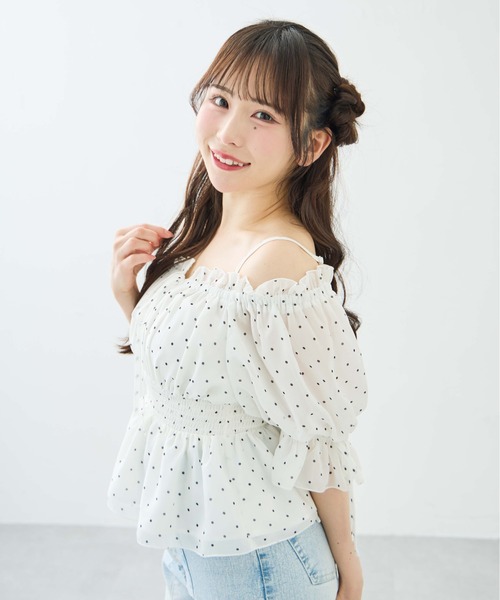 INGNI(イング)の「チュールオフショル半袖ブラウス(シャツ/ブラウス・レディース・イエロー/オフホワイト/ピンク/ブラック系3/ホワイト系6・M)」の7枚目の写真