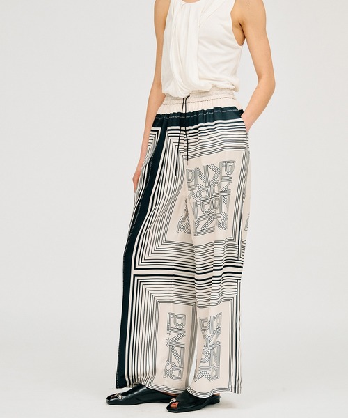 PRANK PROJECT（プランクプロジェクト）の「【2026Summer Pre-Order】スカーフプリントパンツ / Scarf Print Pants（その他パンツ・レディース・レッド/ブラック・36/38）」の9枚目の写真