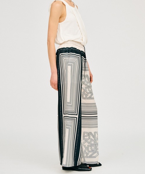 PRANK PROJECT（プランクプロジェクト）の「【2026Summer Pre-Order】スカーフプリントパンツ / Scarf Print Pants（その他パンツ・レディース・レッド/ブラック・36/38）」の11枚目の写真