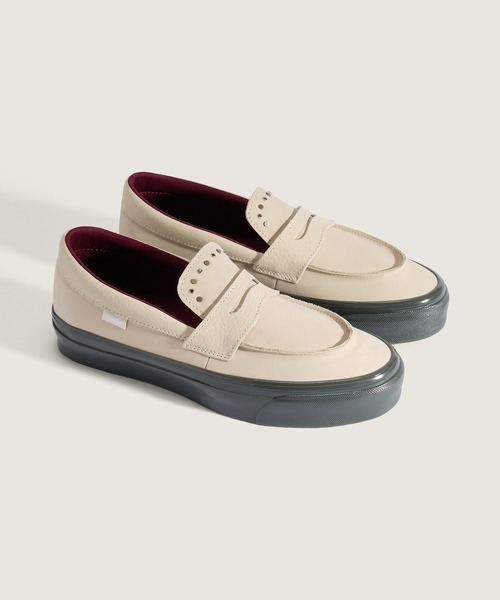 VANS（バンズ）の「VANS PREMIUM ローファー 53 ハードウェア / LX Loafer 53 HARDWARE turtledo VN000VATDJR1（ローファー・メンズ・ナチュラル・5.5/6/6.5/7/7.5/8/8.5/9/9.5/10/10.5/11/12/13/5）」の2枚目の写真
