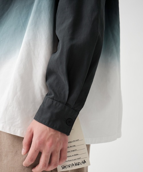 SHINYAKOZUKA（シンヤコヅカ）の「ROOMY SHIRT WITH THE DYE(ISSUE8)（シャツ/ブラウス・メンズ・ネイビー・SMALL/MEDIUM）」の8枚目の写真