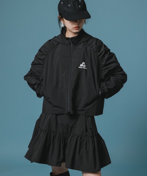 NON TOKYO(ノントーキョー)の「NON TOKYO/ノントーキョー/2WAYギャザーショルダーブルゾン(ブルゾン・レディース・ピンク/ワイン/ブラック・1/2)」の2枚目の写真