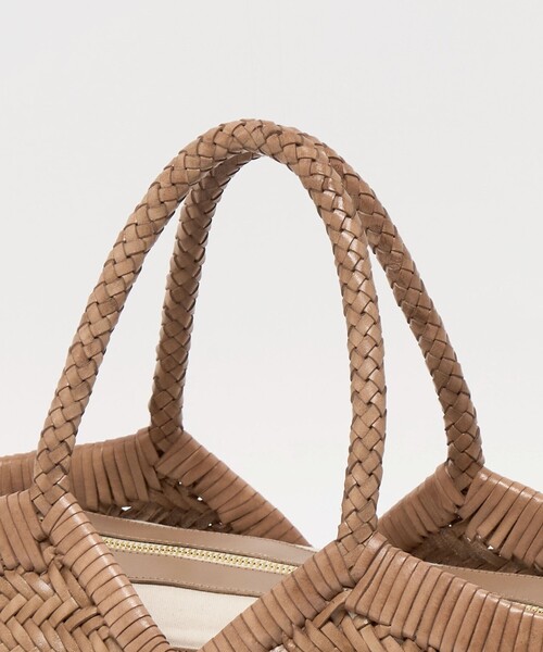 ODETTE E ODILE(オデットエオディール)の「<VIPERA THE LABEL> V TOTE(ショルダーバッグ・レディース・グレー系・FREE)」の10枚目の写真