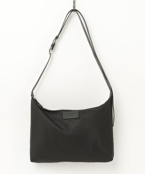 NYLON CROSSBODY SB6WG0024（ショルダーバッグ）｜MM6 Maison Margiela