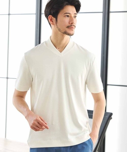 Nowadays by MEN'S BIGI(ナウアデイズバイメンズビギ)の「シルケットスムースVネックテーラーTシャツ(Tシャツ/カットソー・メンズ・グレー系その他/ブラック/ホワイト・04/03/02)」の2枚目の写真