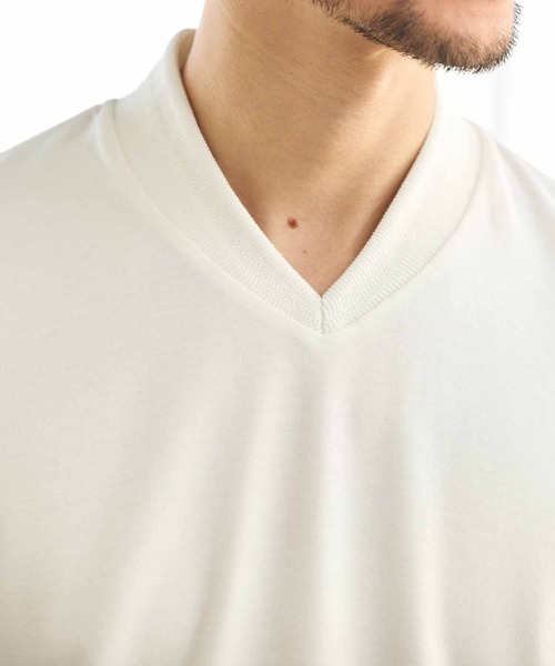 Nowadays by MEN'S BIGI(ナウアデイズバイメンズビギ)の「シルケットスムースVネックテーラーTシャツ(Tシャツ/カットソー・メンズ・グレー系その他/ブラック/ホワイト・04/03/02)」の6枚目の写真