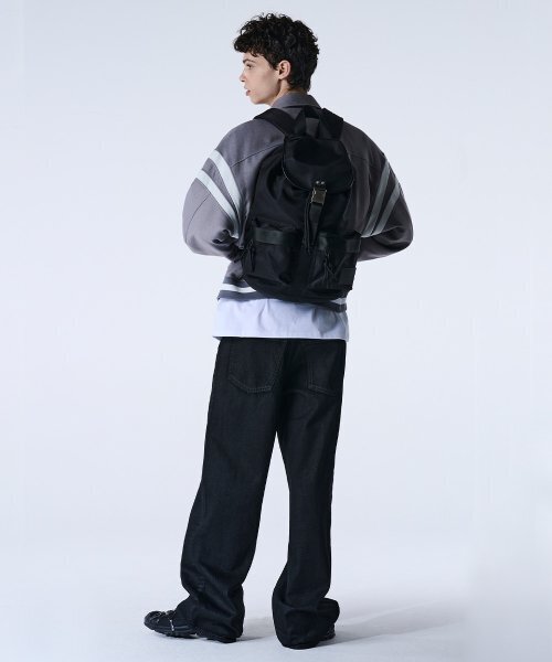 MAISON MINED(メゾンミネド)の「FLAP TWO POCKET BACKPACK(バックパック/リュック・レディース・その他・FREE)」の3枚目の写真